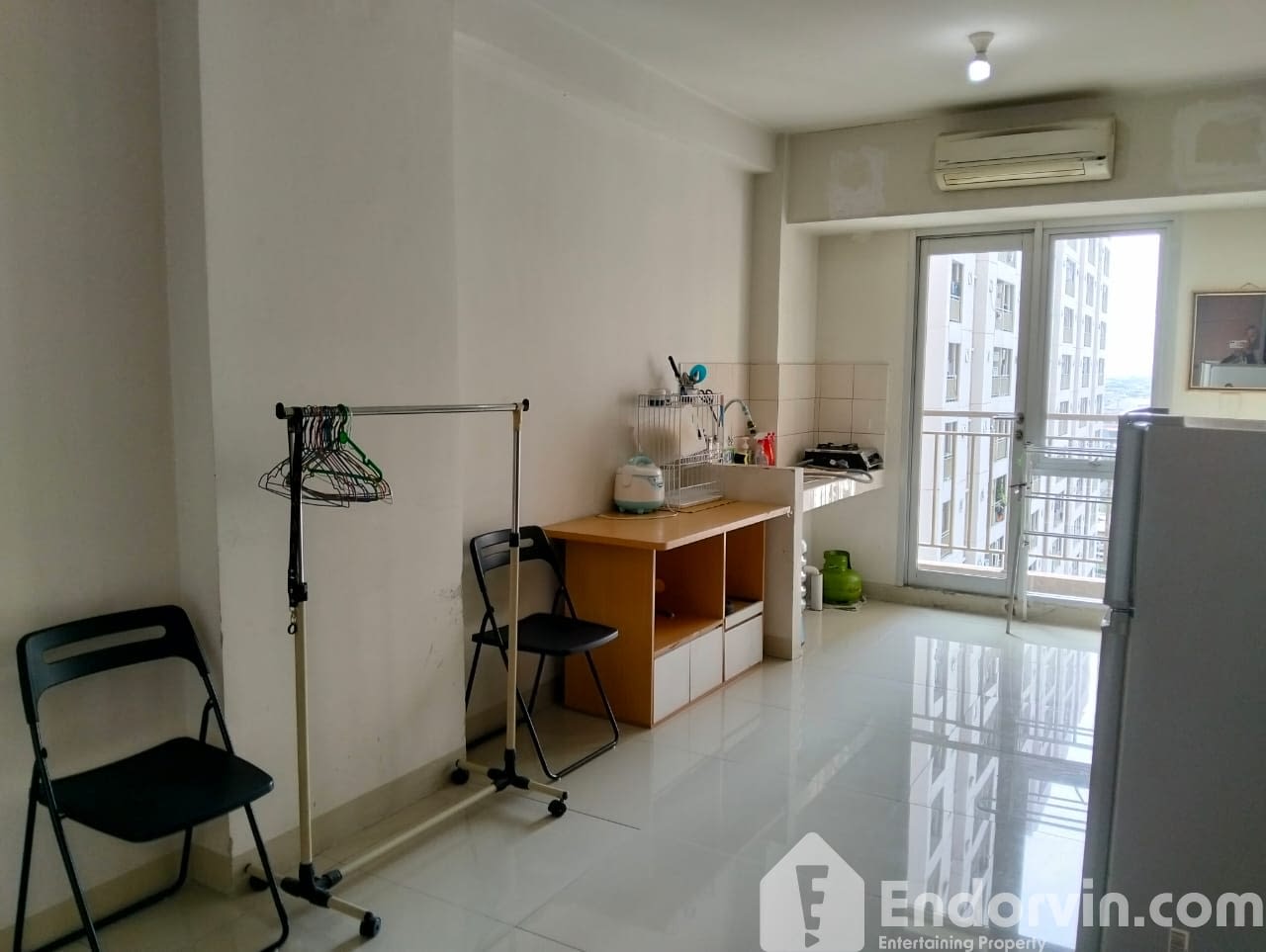 Disewakan Apartemen Oak Tower B lantai 09 Pulogadung Murah
