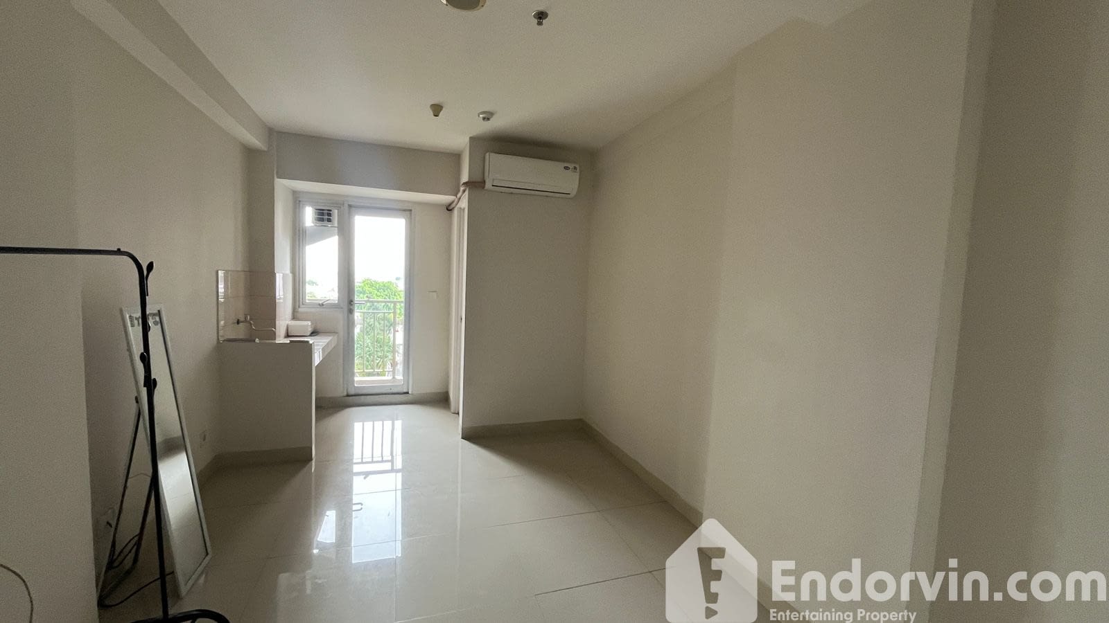 Disewakan Apartemen Oak Tower B lantai 05 Jakarta Timur