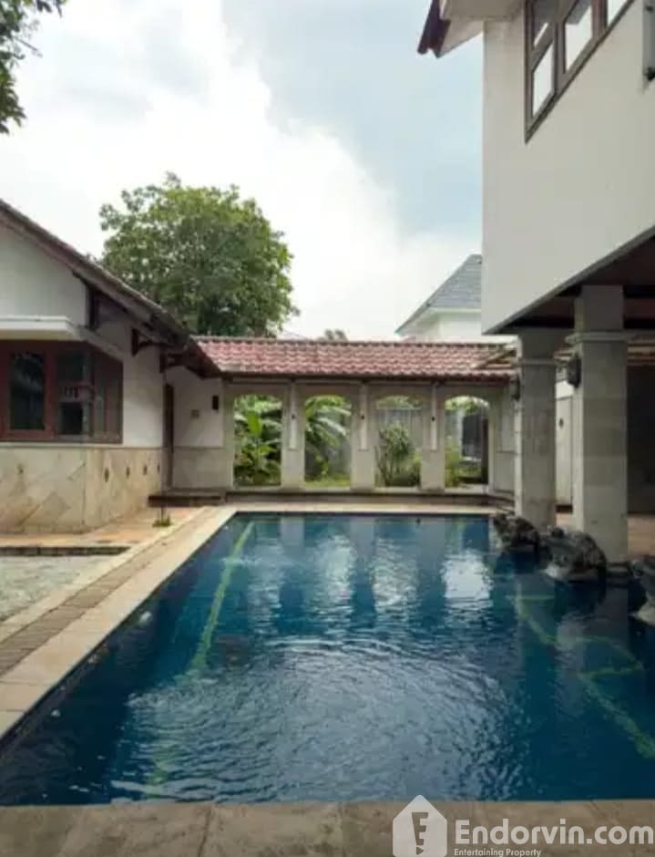 Dijual rumah di kawasan Kemang jakarta selatan
