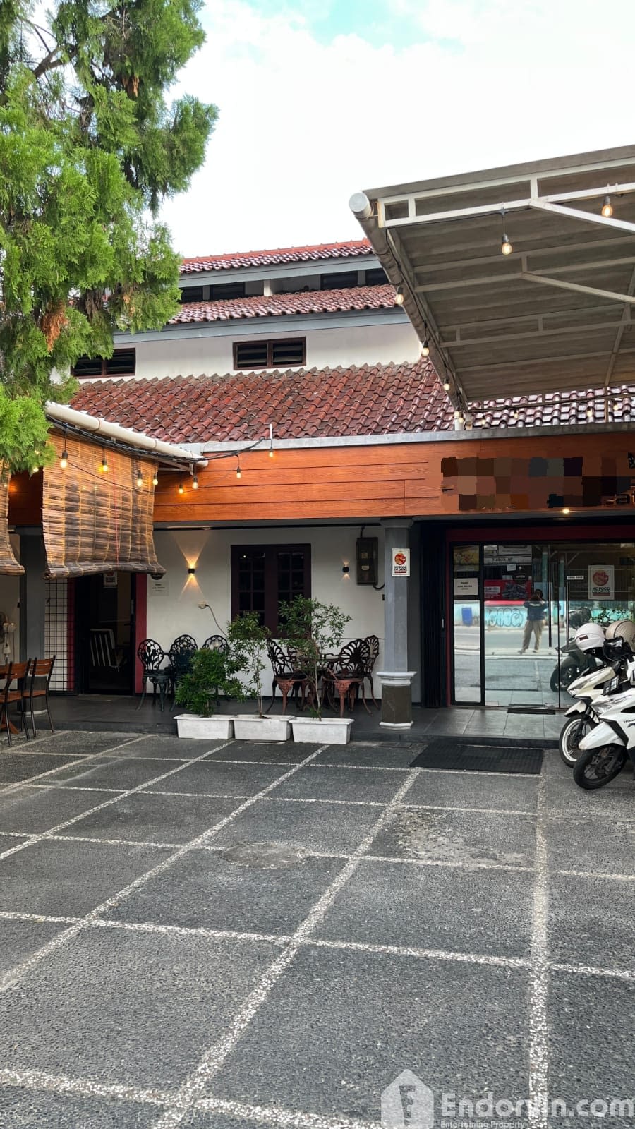 Disewakan Rumah Di Kayu Putih Cocok Untuk Coffee Shop / Resto