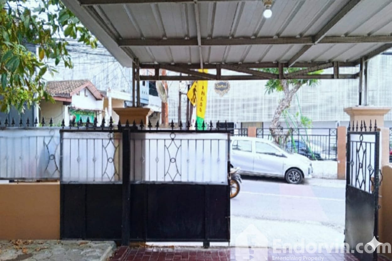 DISEWAKAN RUMAH STRATEGIS – KAWASAN BISNIS PASAR MINGGU, JAKARTA SELATAN