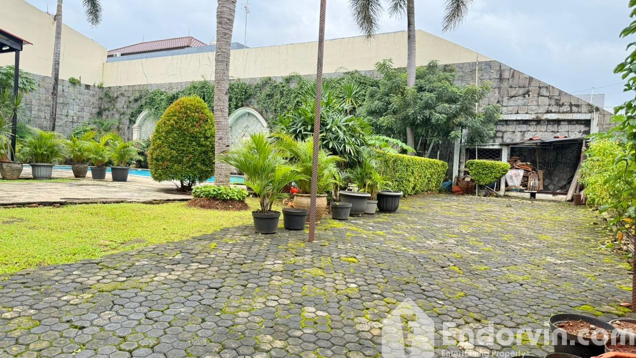 Jual Rumah Exclusive + Kavling Area Tebet Jakarta Selatan 