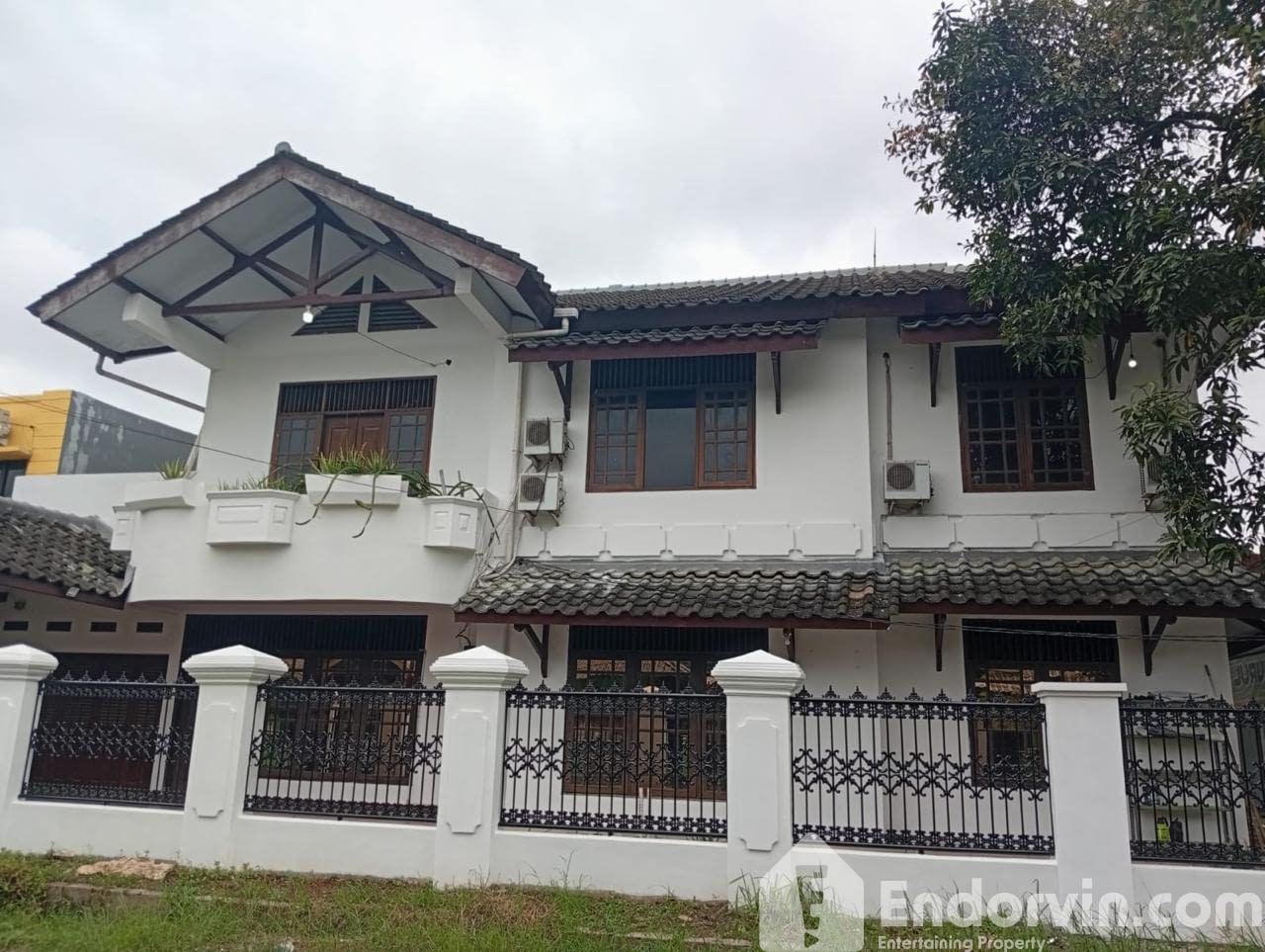 Dijual Tanah dan Bangunan Di Pusat Kota Karawang