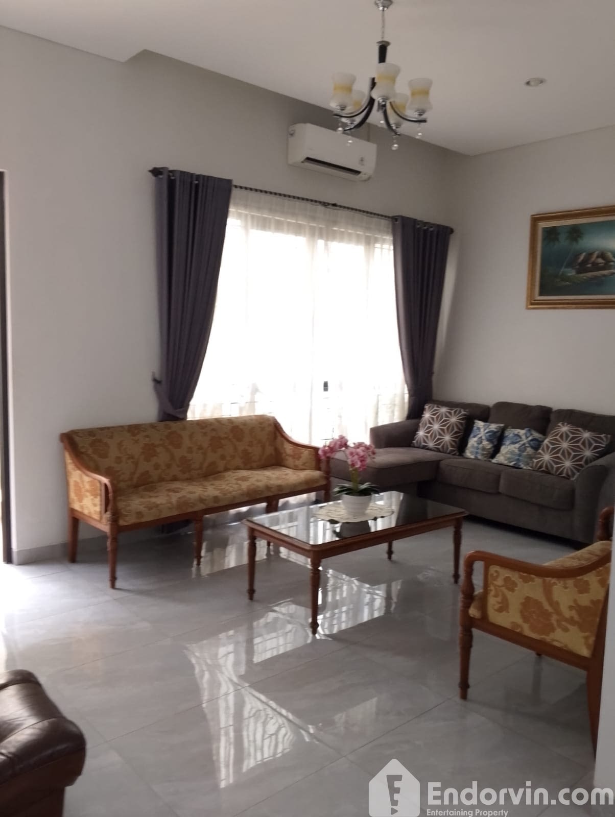 Di Sewa Rumah Full Furnish Kawasan Pejaten Barat 